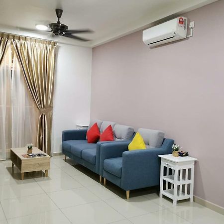 נוסג'יה Js Homestay@Iskandar Puteri, Nusajaya מראה חיצוני תמונה