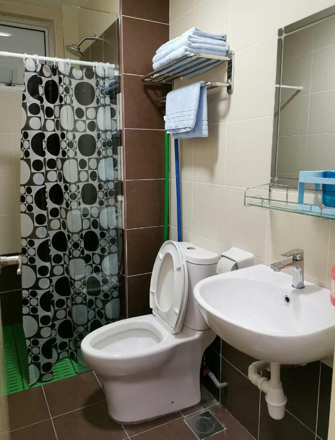 נוסג'יה Js Homestay@Iskandar Puteri, Nusajaya מראה חיצוני תמונה