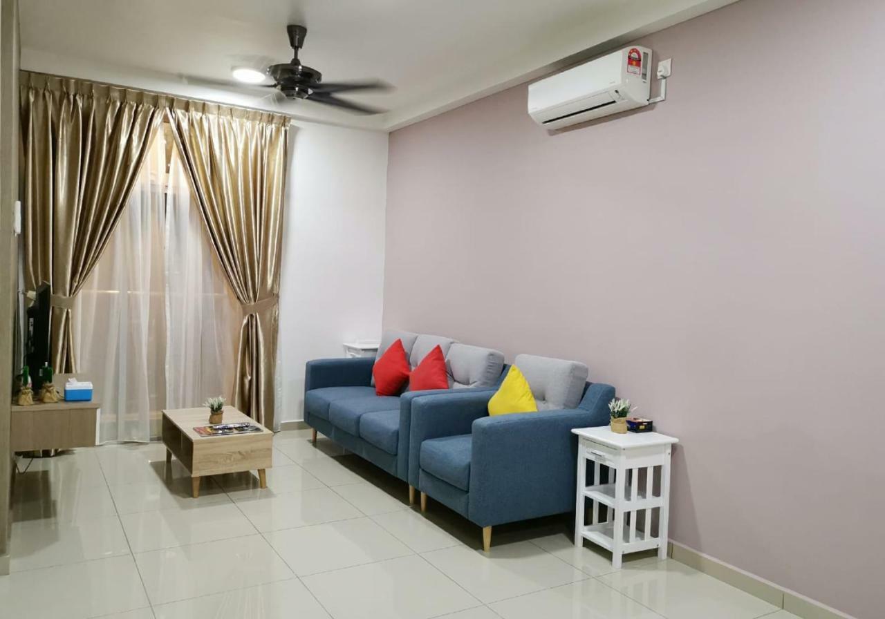 נוסג'יה Js Homestay@Iskandar Puteri, Nusajaya מראה חיצוני תמונה